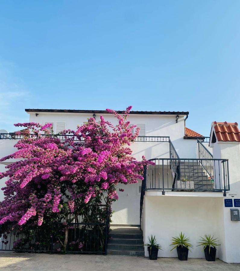 Guesthouse Dvoshko Hvar Exterior photo